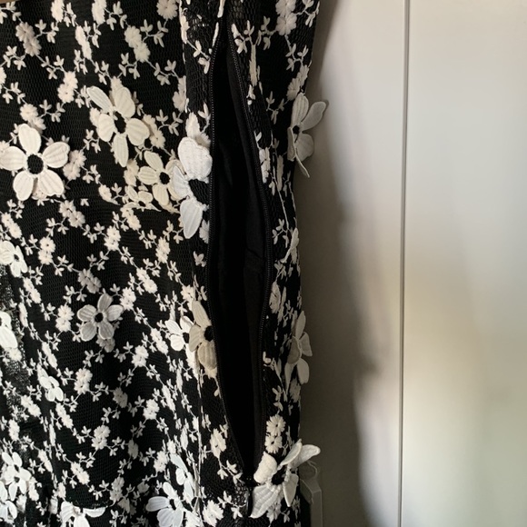 Micheal Kors Embroidered Black and White Floral Dress - Picture 9 of 12